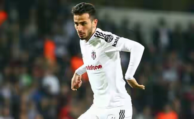 Manchester United'dan, Oğuzhan Özyakup için süper teklif
